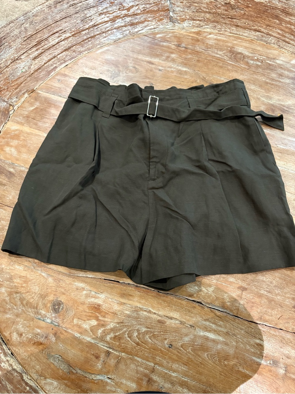 Club Monaco Size 12 Linen Blend Shorts